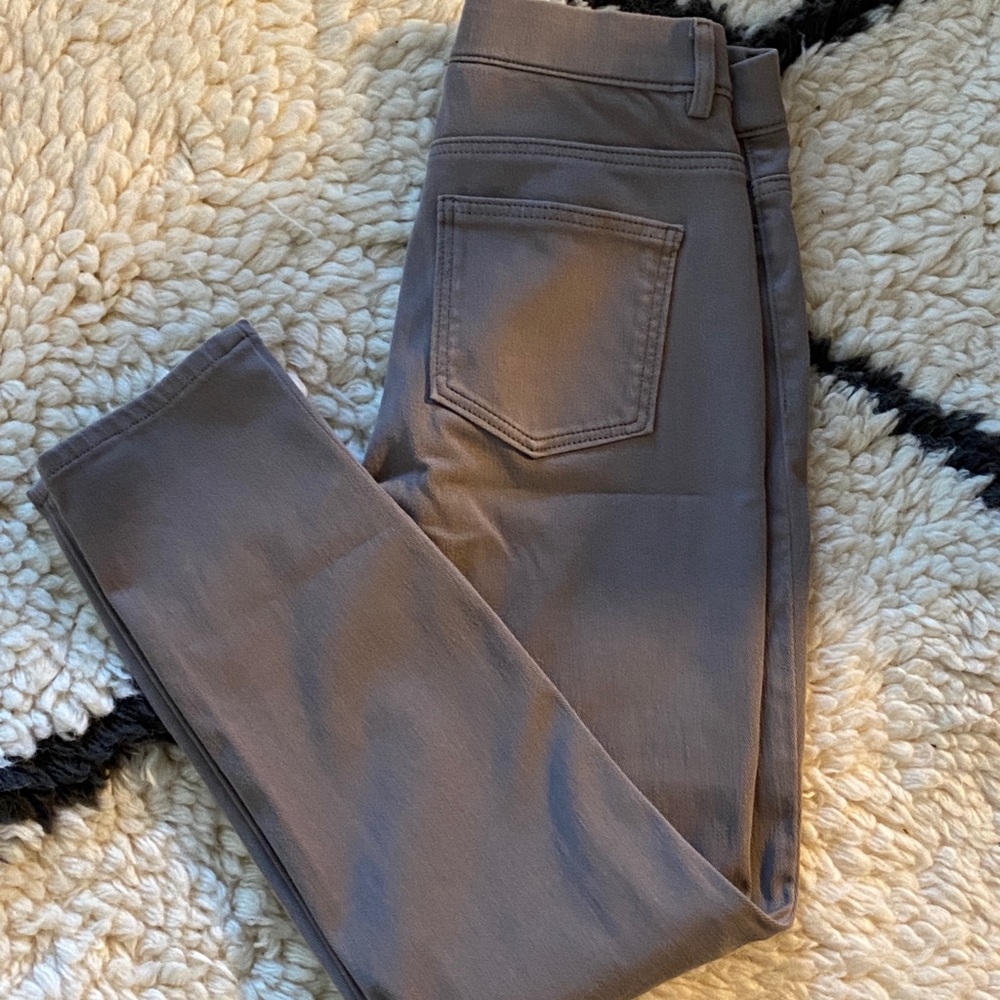 Uniqlo cropped gray jeggings